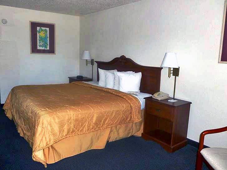 Motel 6-Spring Hill, Fl - Weeki Wachee Room photo