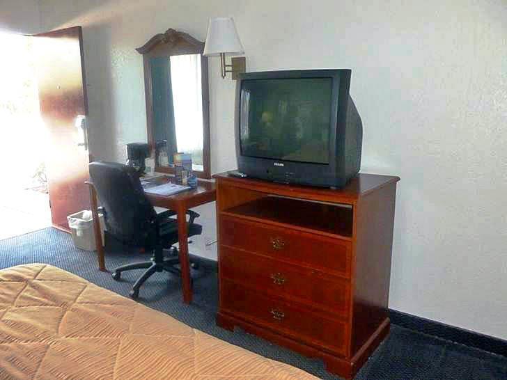 Motel 6-Spring Hill, Fl - Weeki Wachee Room photo