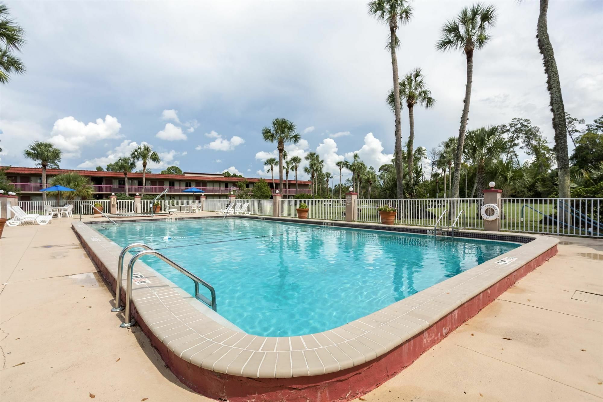 Motel 6-Spring Hill, Fl - Weeki Wachee Exterior photo